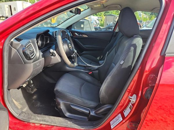 2014 MAZDA 3