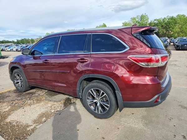 2016 TOYOTA HIGHLANDER