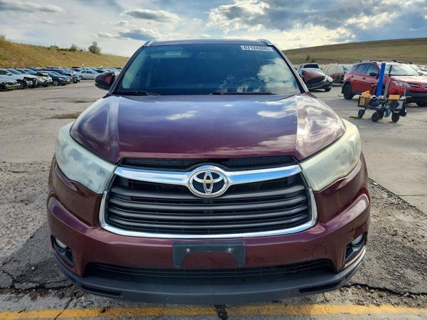2016 TOYOTA HIGHLANDER