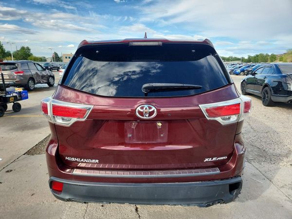 2016 TOYOTA HIGHLANDER