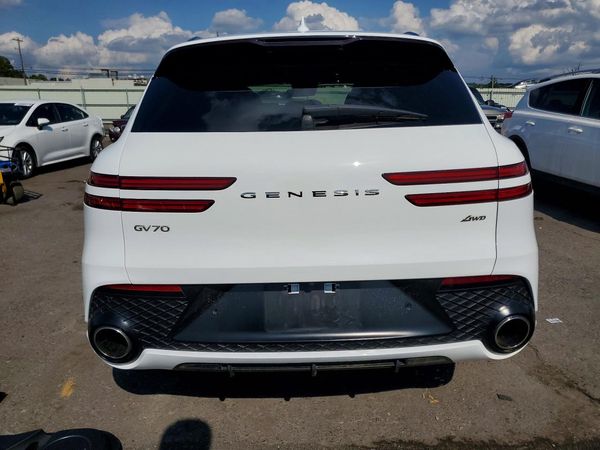2025 GENESIS GV70
