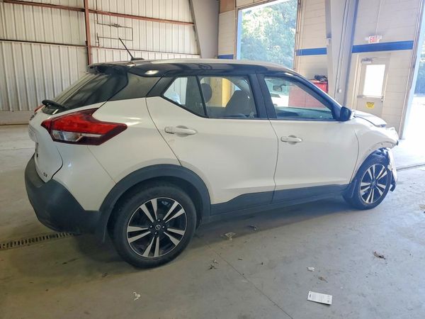 2019 NISSAN KICKS