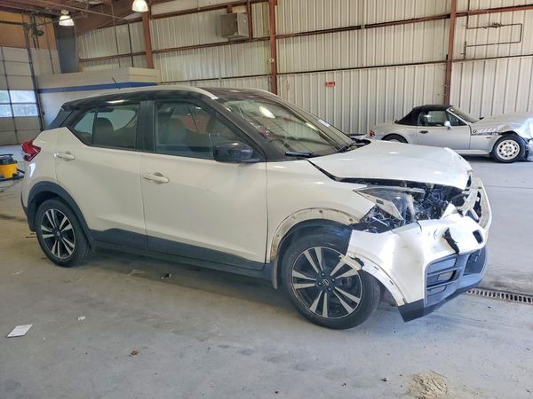 2019 NISSAN KICKS
