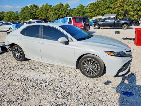 2022 TOYOTA CAMRY