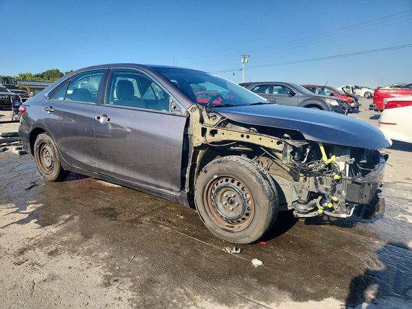 2016 TOYOTA CAMRY