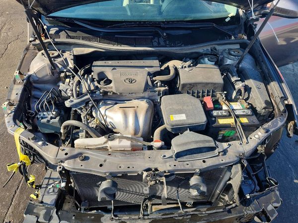 2016 TOYOTA CAMRY