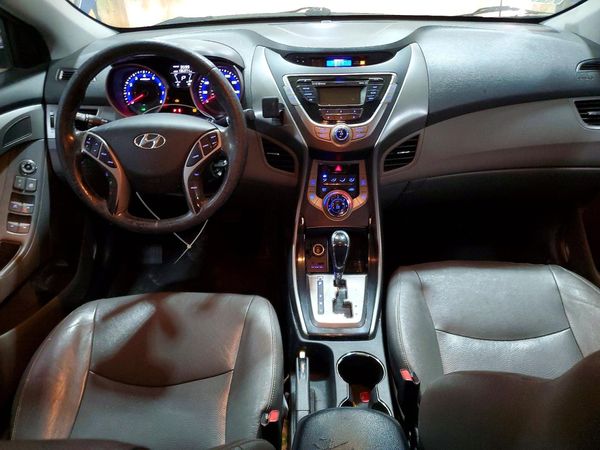 2013 HYUNDAI ELANTRA