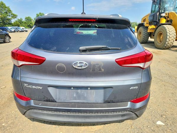 2017 HYUNDAI TUCSON