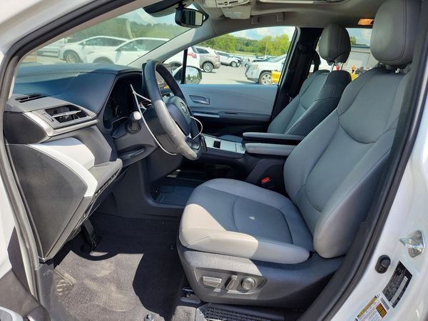 2026 TOYOTA SIENNA