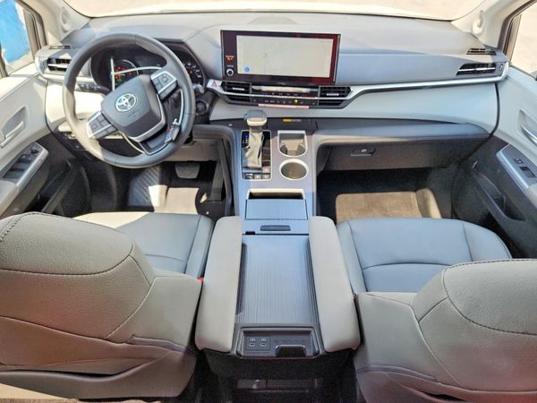2026 TOYOTA SIENNA