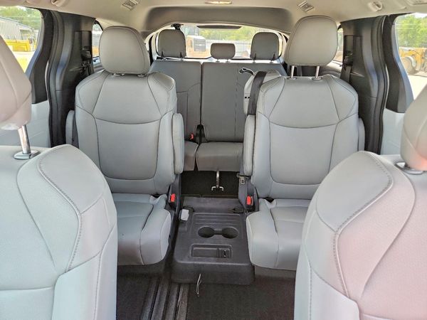 2026 TOYOTA SIENNA