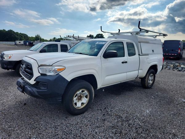 2016 TOYOTA TACOMA SR/SR5 — Front 3/4