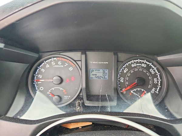 2016 TOYOTA TACOMA SR/SR5