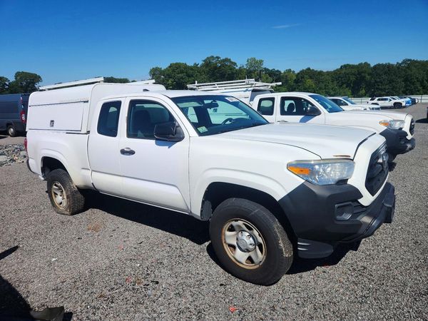 2016 TOYOTA TACOMA SR/SR5