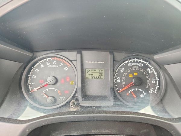 2016 TOYOTA TACOMA SR/SR5