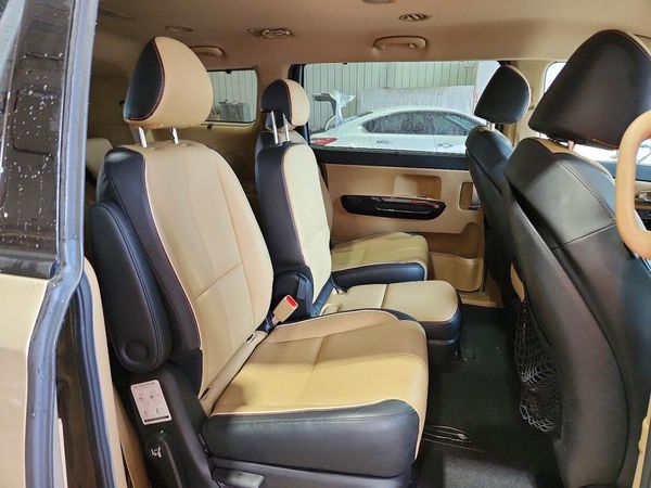 2015 KIA SEDONA GLS - Middle level — PSRS