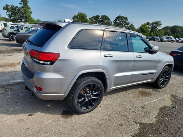 2020 JEEP GRAND CHEROKEE Laredo