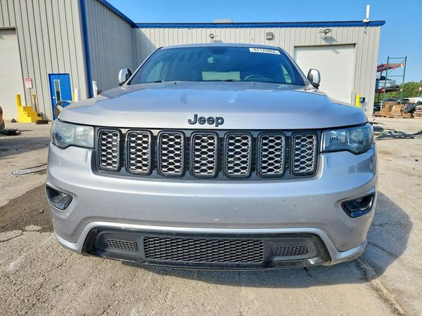 2020 JEEP GRAND CHEROKEE Laredo