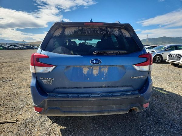 2022 SUBARU FORESTER