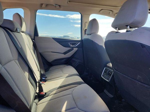 2022 SUBARU FORESTER