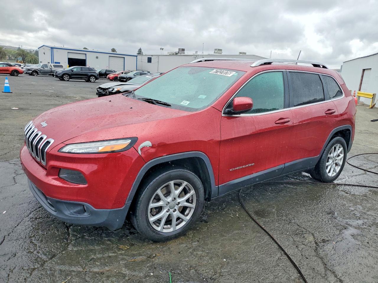 2017 JEEP CHEROKEE — Front 3/4