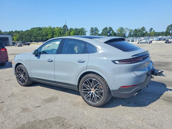 2025 PORSCHE CAYENNE