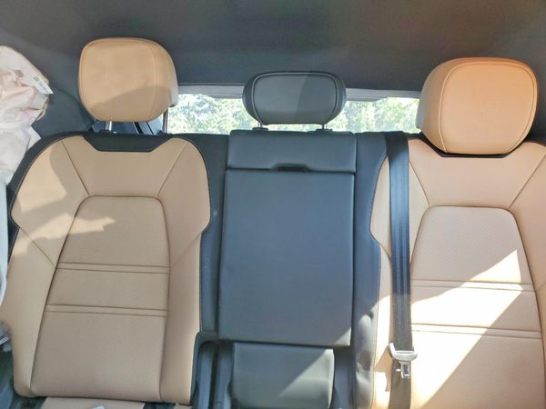 2025 PORSCHE CAYENNE