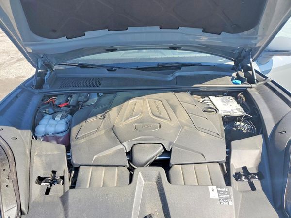 2025 PORSCHE CAYENNE