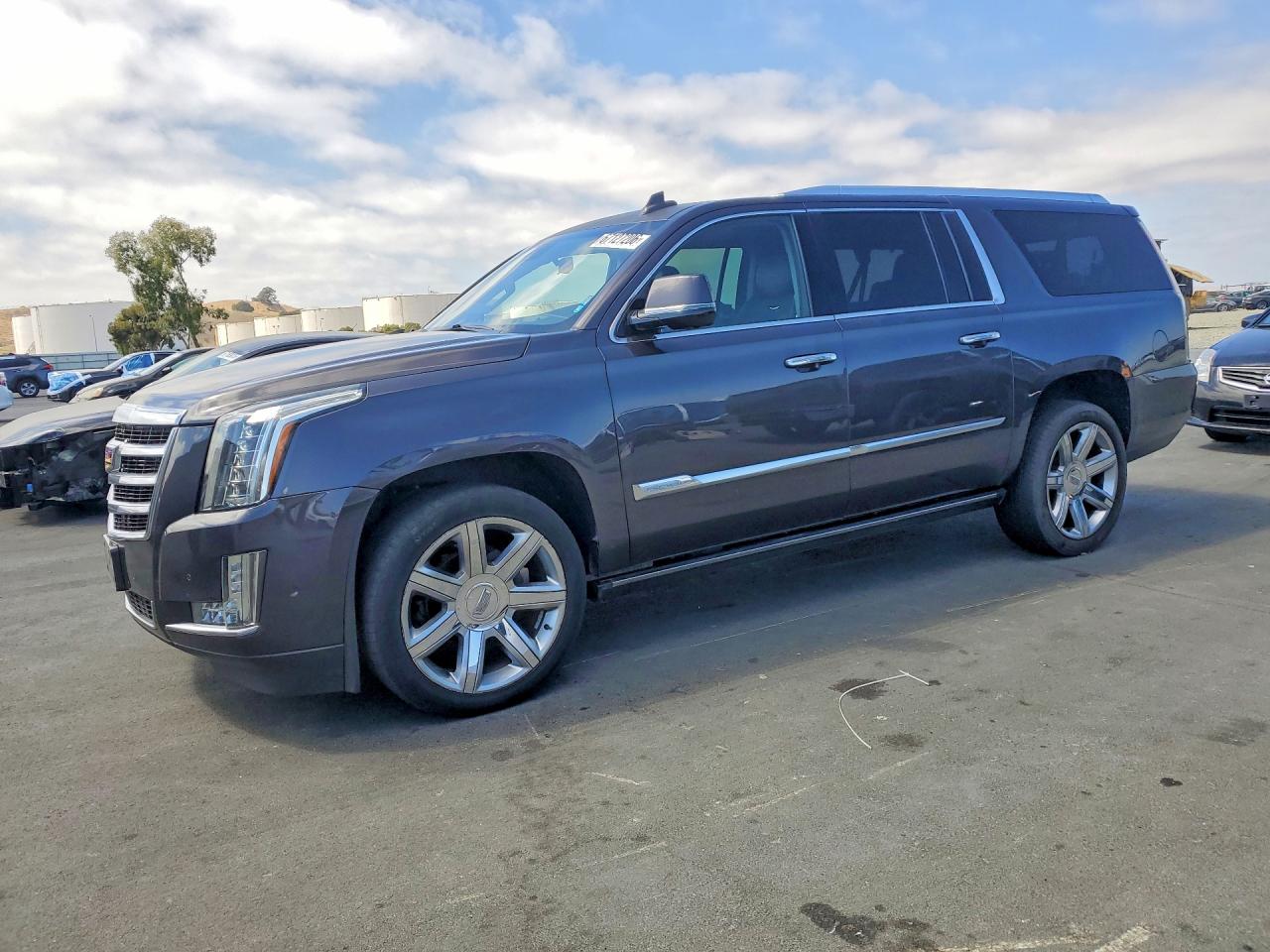 2017 CADILLAC ESCALADE ESV Premium Luxury