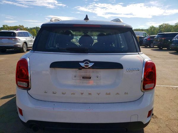 2017 MINI COOPER