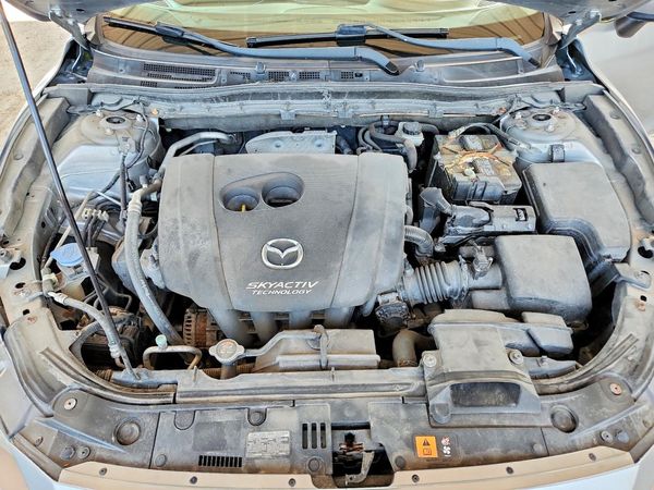 2014 MAZDA 3 Touring/GS