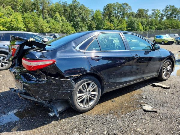 2015 TOYOTA CAMRY