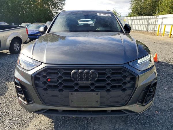 2022 AUDI SQ5