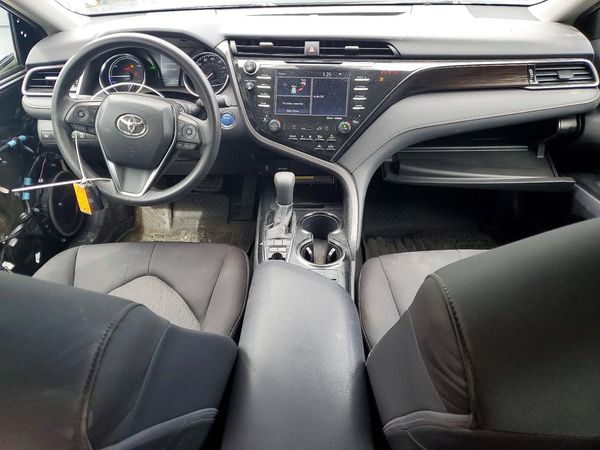 2019 TOYOTA CAMRY LE Hybrid