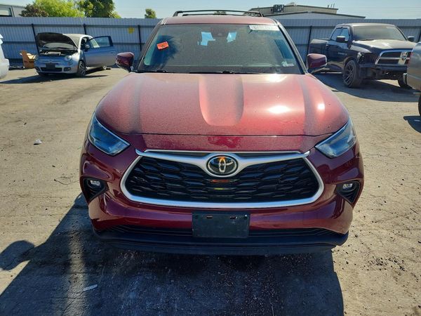 2022 TOYOTA HIGHLANDER