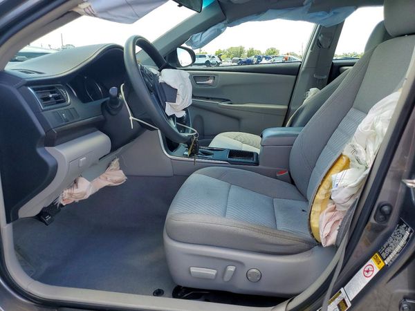 2016 TOYOTA CAMRY