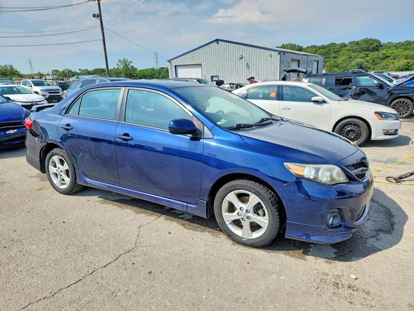 2013 TOYOTA COROLLA