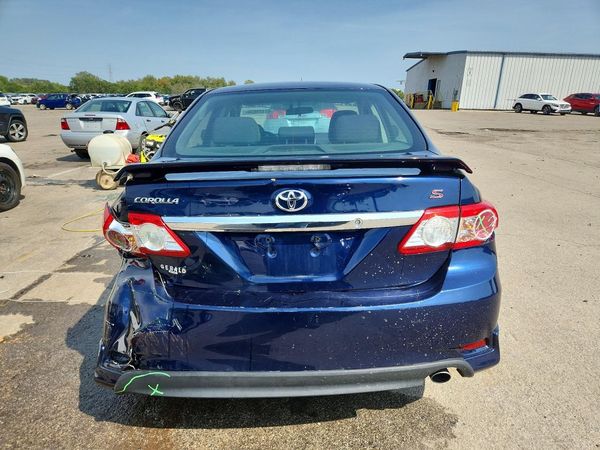 2013 TOYOTA COROLLA