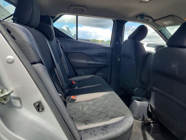 2020 NISSAN KICKS