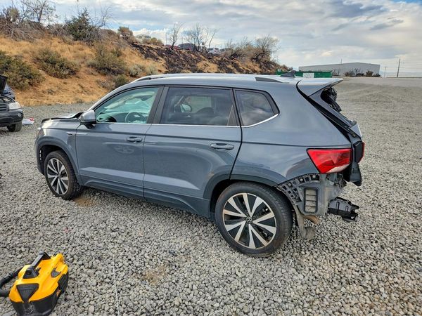 2022 VOLKSWAGEN TAOS