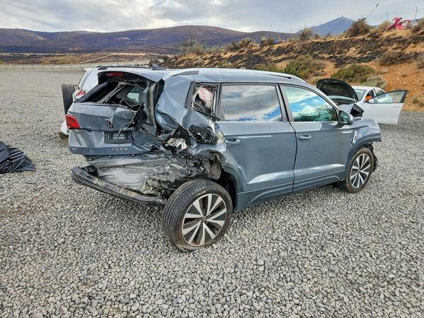 2022 VOLKSWAGEN TAOS