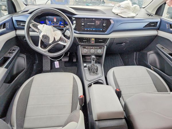 2022 VOLKSWAGEN TAOS