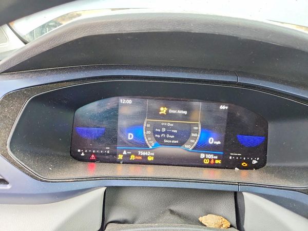2022 VOLKSWAGEN TAOS