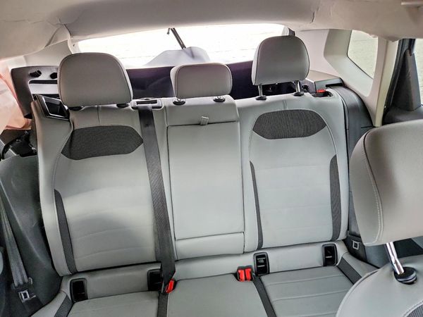 2022 VOLKSWAGEN TAOS