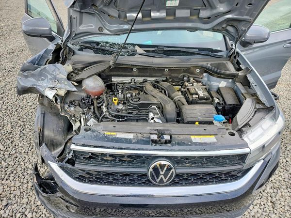 2022 VOLKSWAGEN TAOS