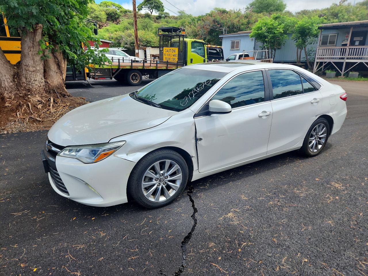 2016 TOYOTA CAMRY