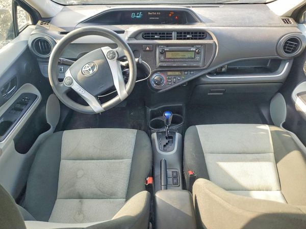 2014 TOYOTA PRIUS
