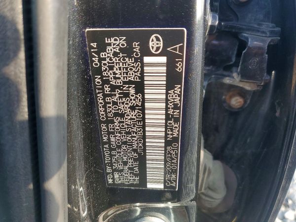 2014 TOYOTA PRIUS