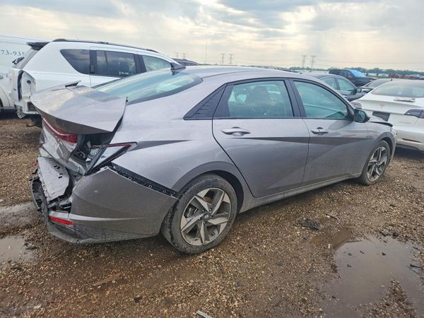 2023 HYUNDAI ELANTRA