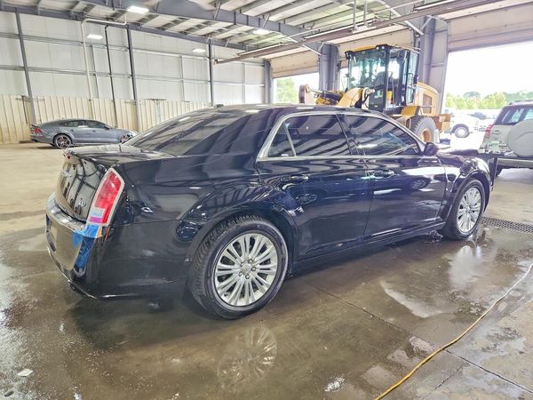 2013 CHRYSLER 300 Base